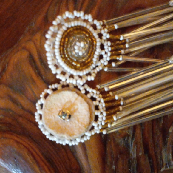 Hand-crafted Native American Beaded Earrings - Picture 3 of 3